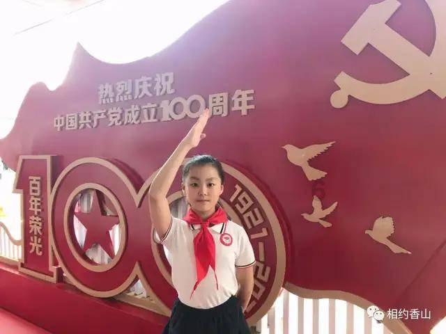 特斯拉“官降”！最高降3.7万元，国产电动车价格啥时候打下来？游戏画面